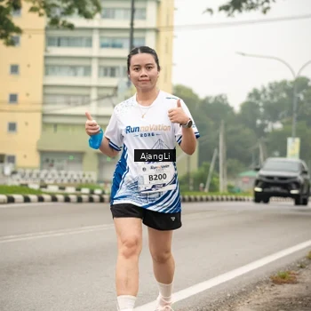 Runner Photo 8858277