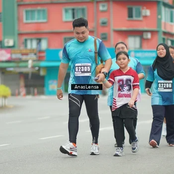 Runner Photo 8858288