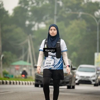 Runner Photo 8858299