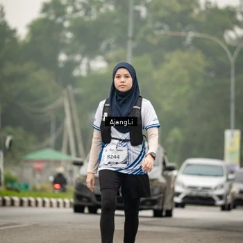 Runner Photo 8858312