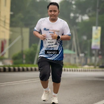 Runner Photo 8858345