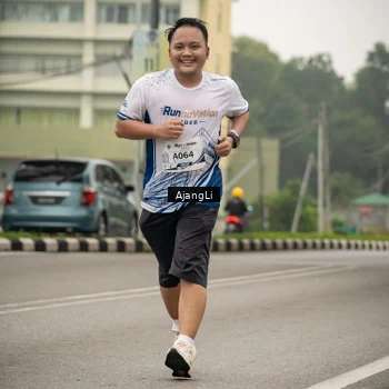 Runner Photo 8858346