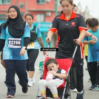 Runner Photo 8858352