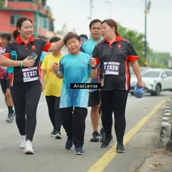 Runner Photo 8858360