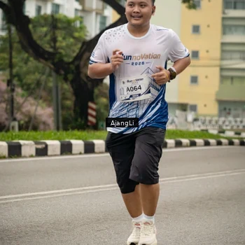 Runner Photo 8858370