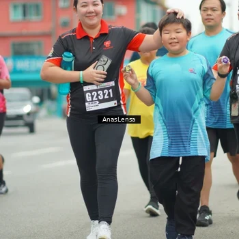 Runner Photo 8858389