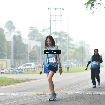 Runner Photo 8858399