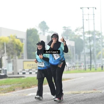 Runner Photo 8858404