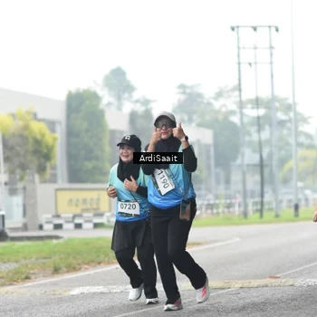 Runner Photo 8858408