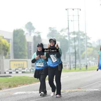 Runner Photo 8858409