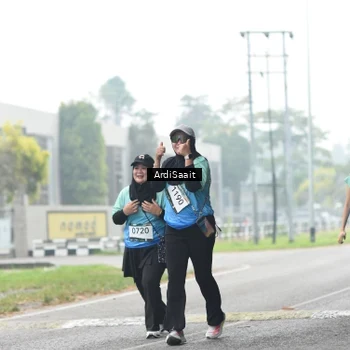 Runner Photo 8858410