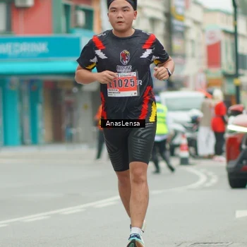 Runner Photo 8858470
