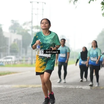 Runner Photo 8858485