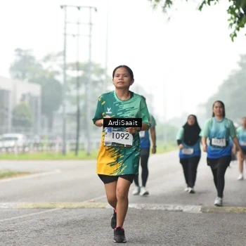 Runner Photo 8858487