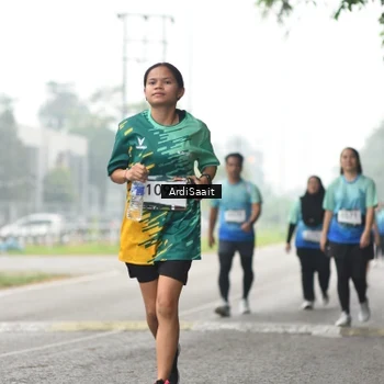 Runner Photo 8858491