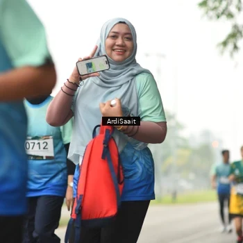 Runner Photo 8858492