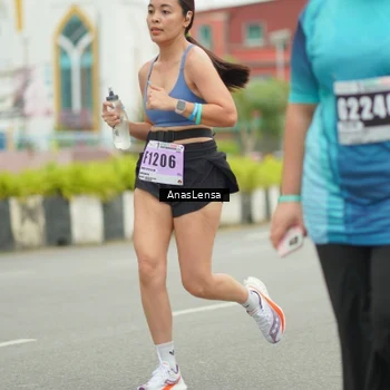 Runner Photo 8858495