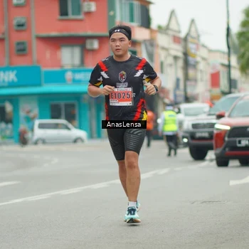 Runner Photo 8858509
