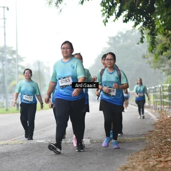 Runner Photo 8858516