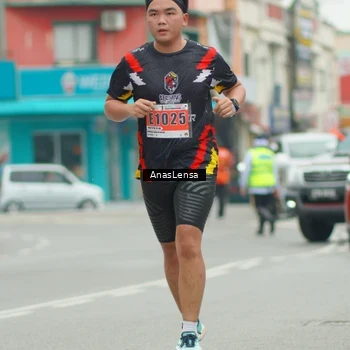 Runner Photo 8858517