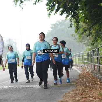 Runner Photo 8858530
