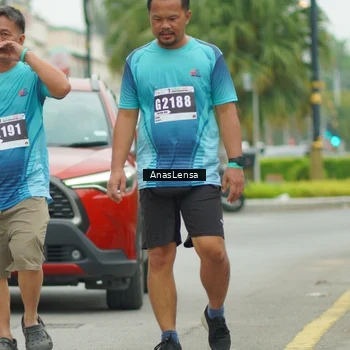 Runner Photo 8858536