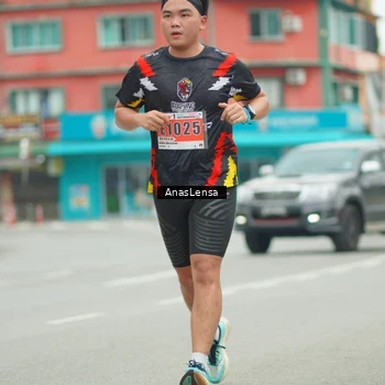 Runner Photo 8858539