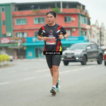 Runner Photo 8858540