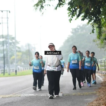 Runner Photo 8858542