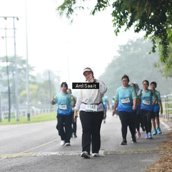 Runner Photo 8858548