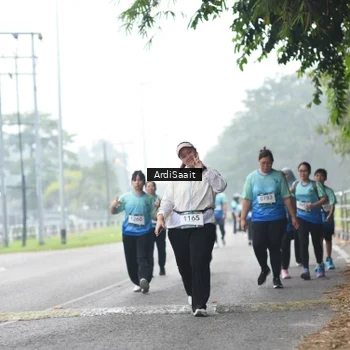 Runner Photo 8858550