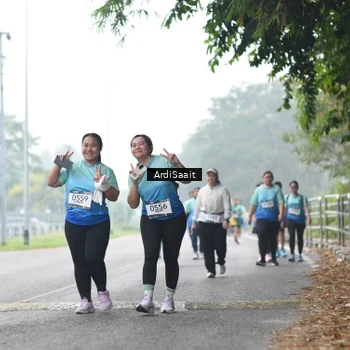 Runner Photo 8858559