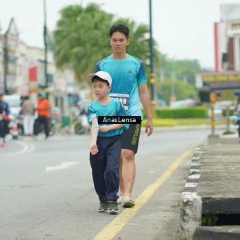 Runner Photo 8858600
