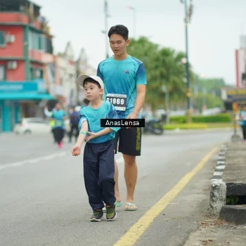 Runner Photo 8858624