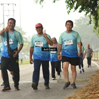 Runner Photo 8858640