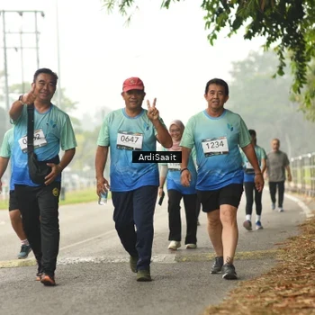 Runner Photo 8858669