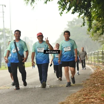 Runner Photo 8858671