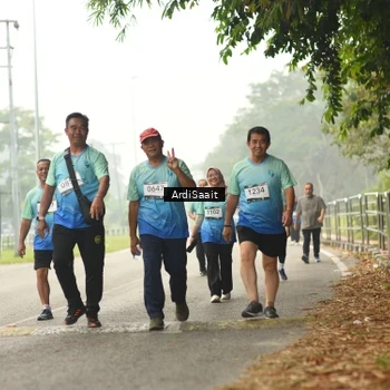 Runner Photo 8858672
