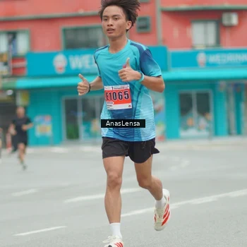 Runner Photo 8858676