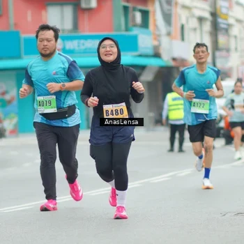 Runner Photo 8858684