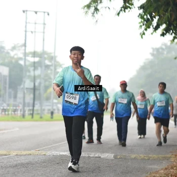 Runner Photo 8858690