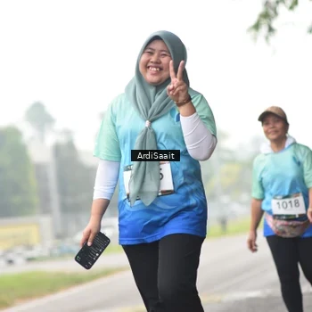 Runner Photo 8858702