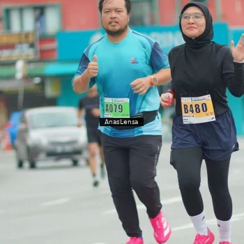 Runner Photo 8858703