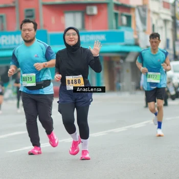 Runner Photo 8858707