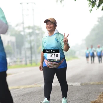 Runner Photo 8858708