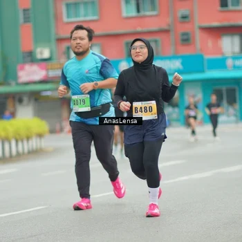 Runner Photo 8858709
