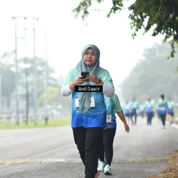 Runner Photo 8858712