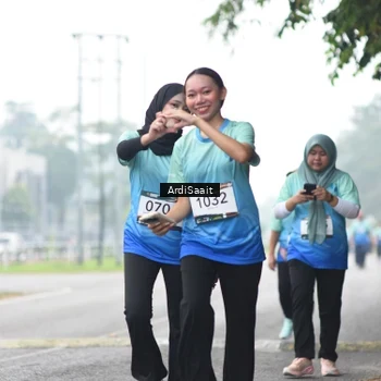 Runner Photo 8858722