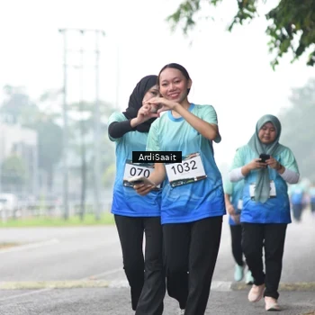 Runner Photo 8858724