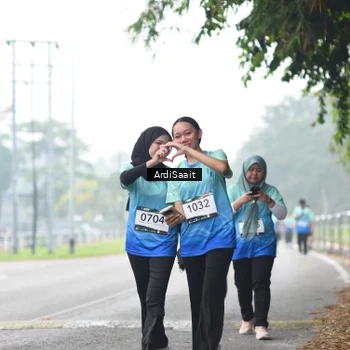 Runner Photo 8858739